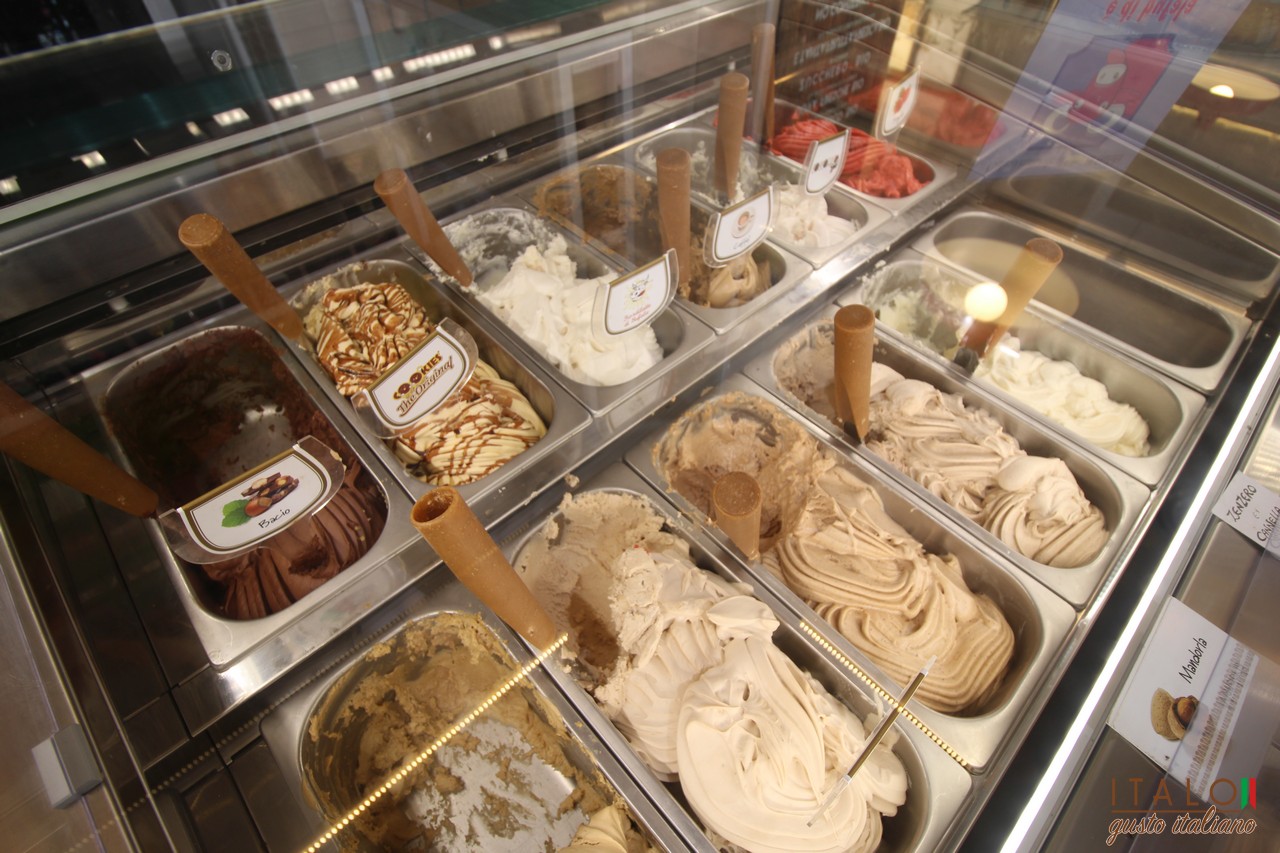 Italo Gusto Italiano lounge-bar, pizzeria,  caffeteria, gelateria a palermo